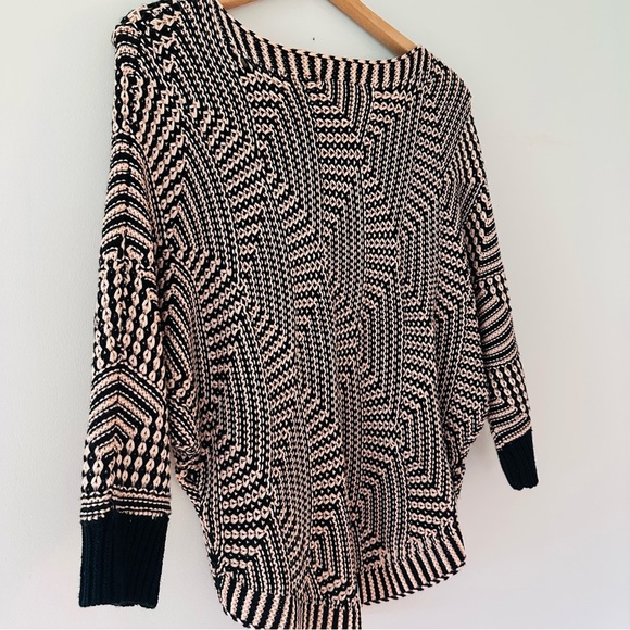 SIONI Cream & Black Lightweight Knit Dolman Batwing Sweater Size Small - Picture 10 of 12